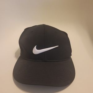 Nike Golf one size Unisex hat black.